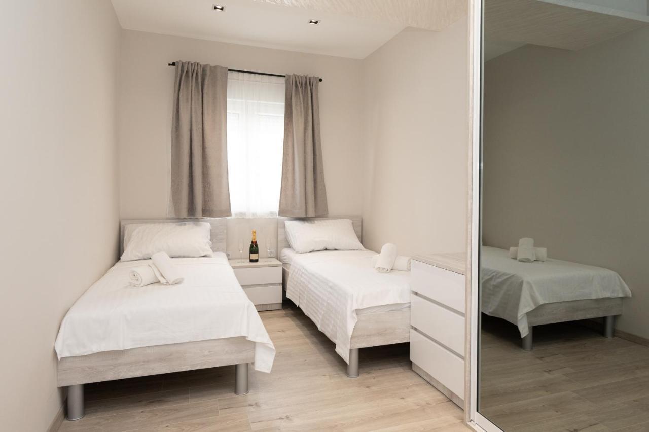 Luxury Apartman Imperio Sibenik Bagian luar foto